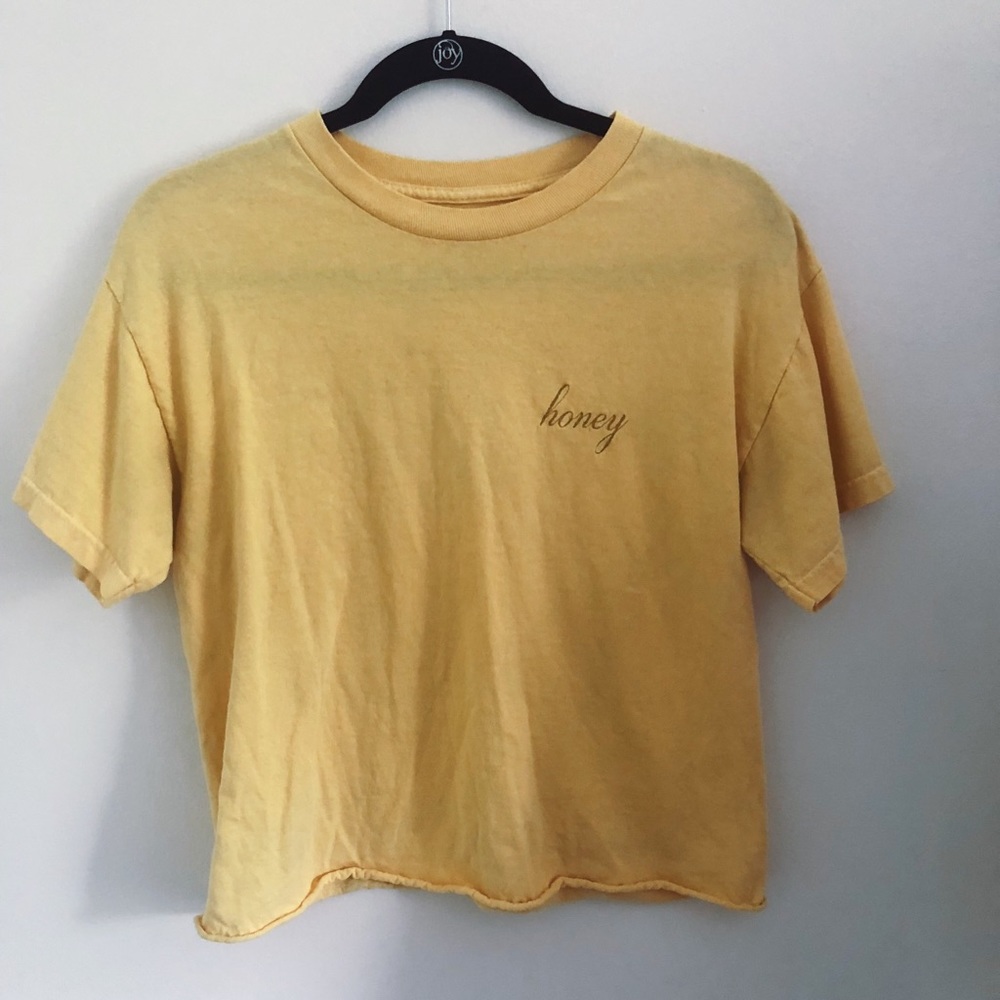 Brandy melville yellow honey t-shirt!